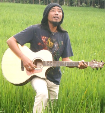 Yaniq in rice fields